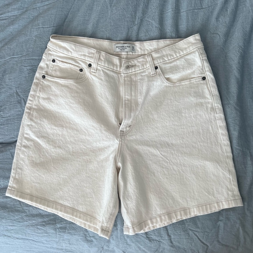 NWOT The 7” Dad Short High Rise